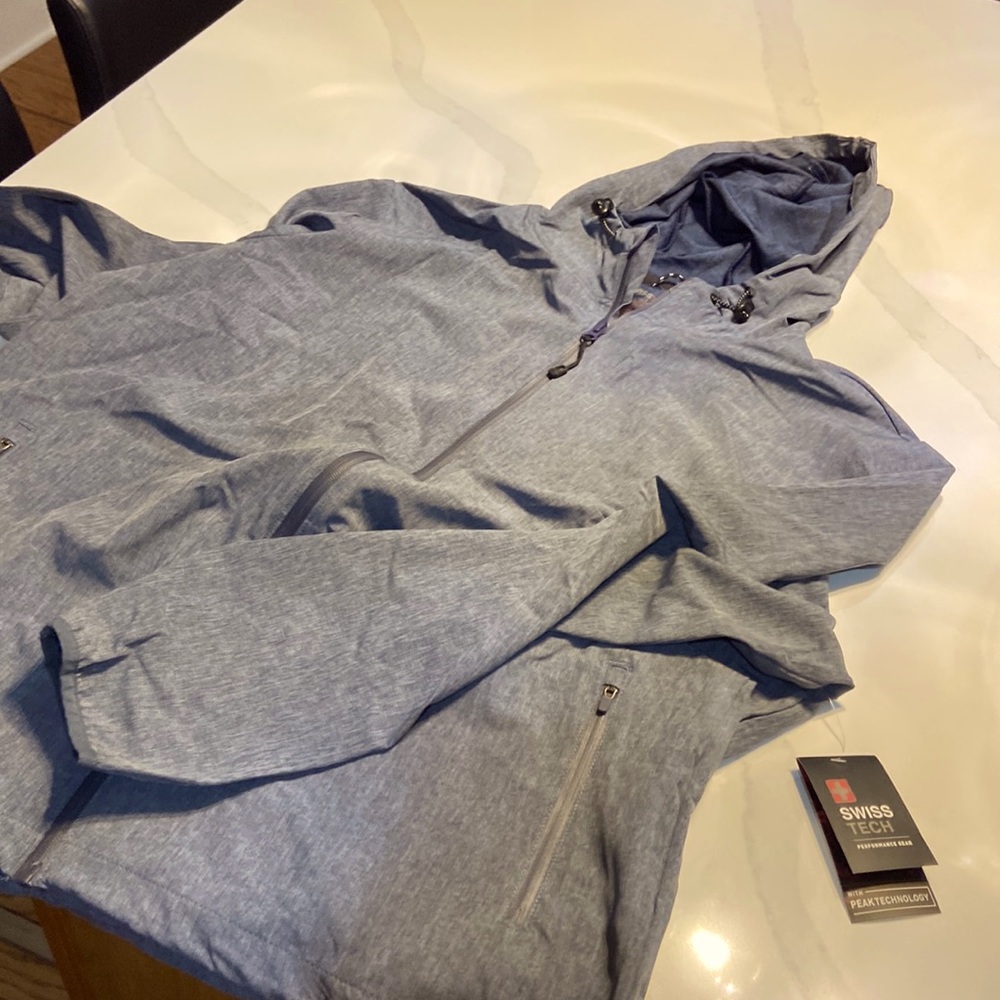 Swiss-tech large men’s hooded jacked